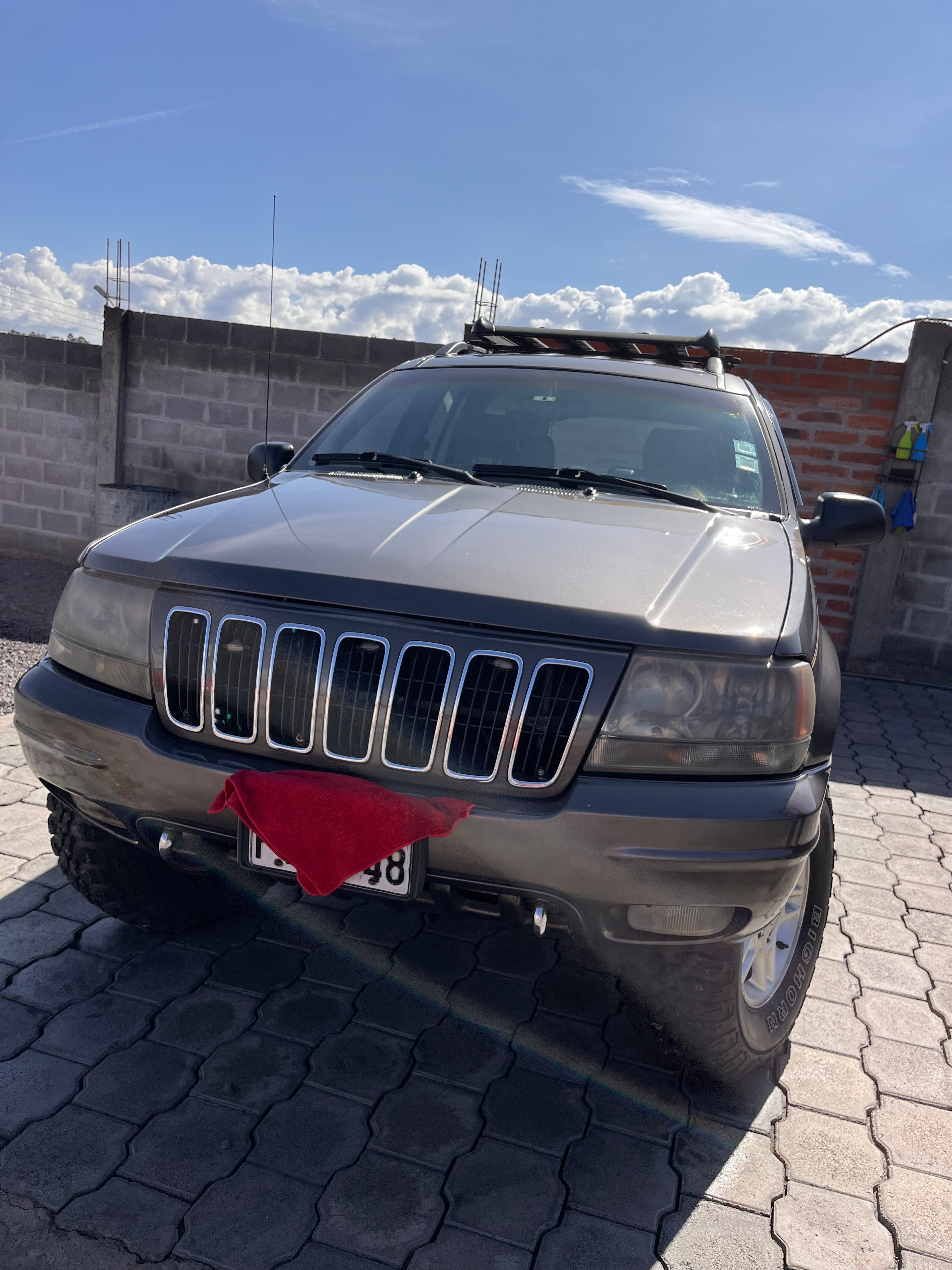 Grigio Jeep Grand Cherokee L Limited 2001